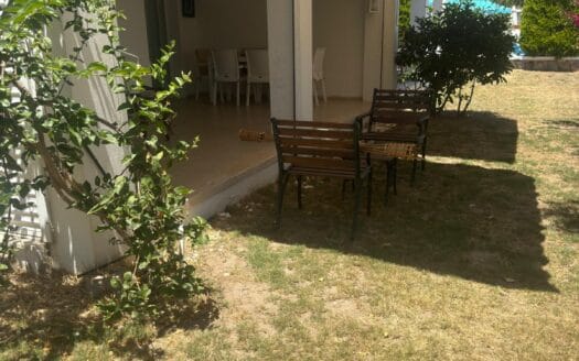 Boğaziçi Golf Life Sitesinde  2+1 Bahçe Katı Daire